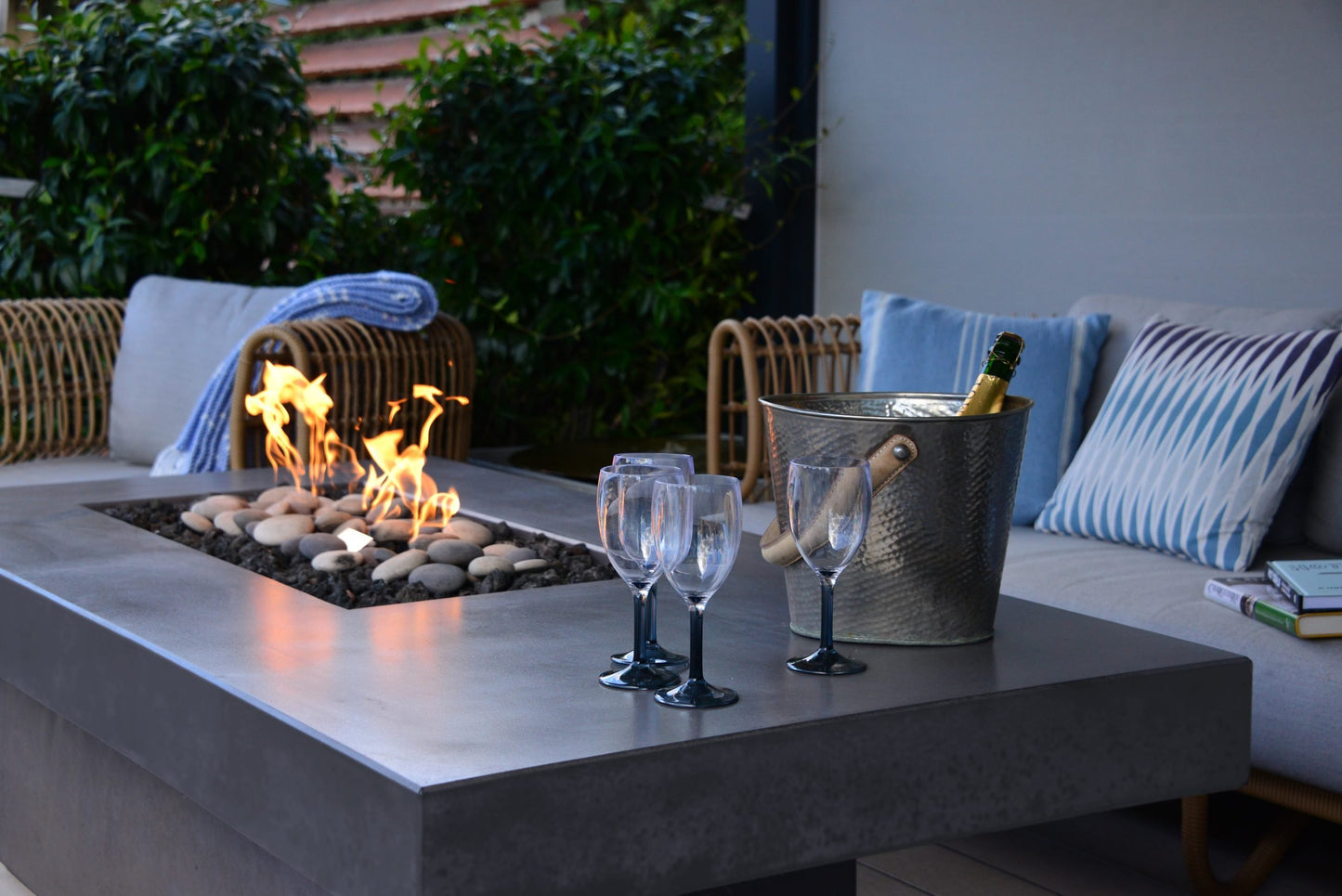 Solus Tavolo Fire Table