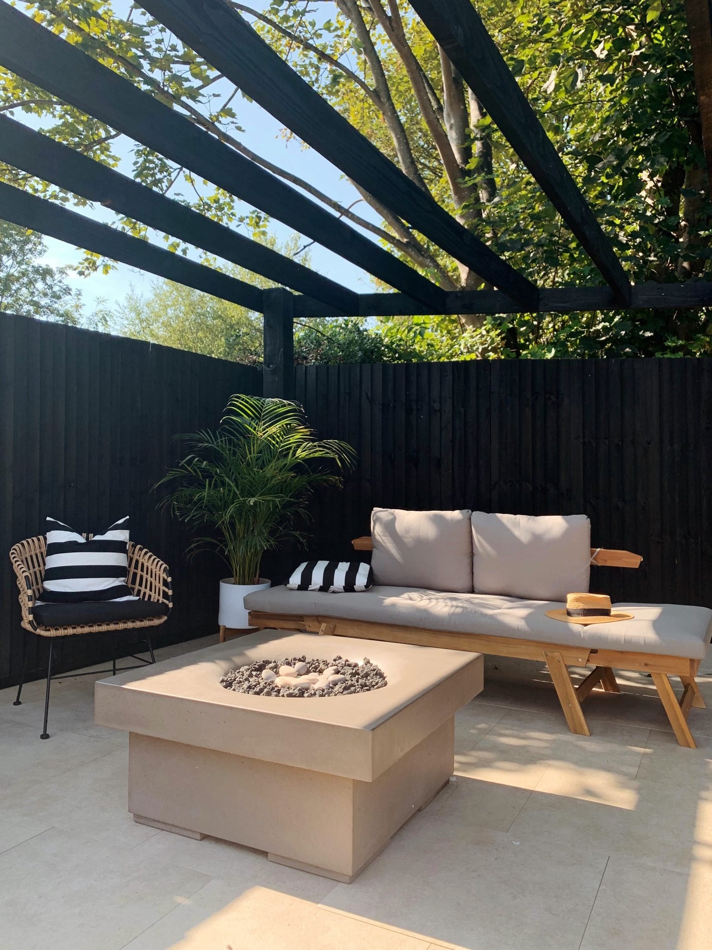 Solus Elevated Halo Fire Table
