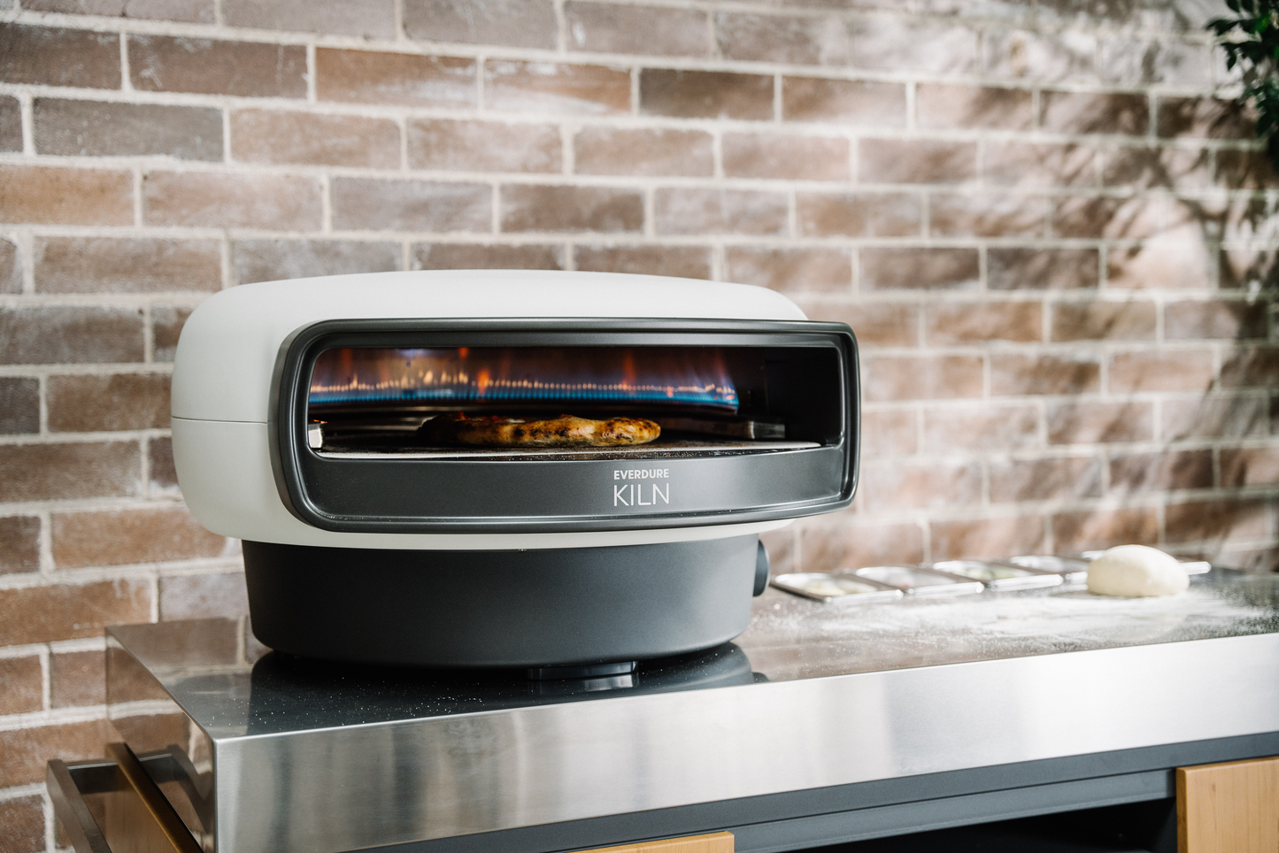 Everdure KILN S Series 1-Burner Gas Pizza Oven – 16”