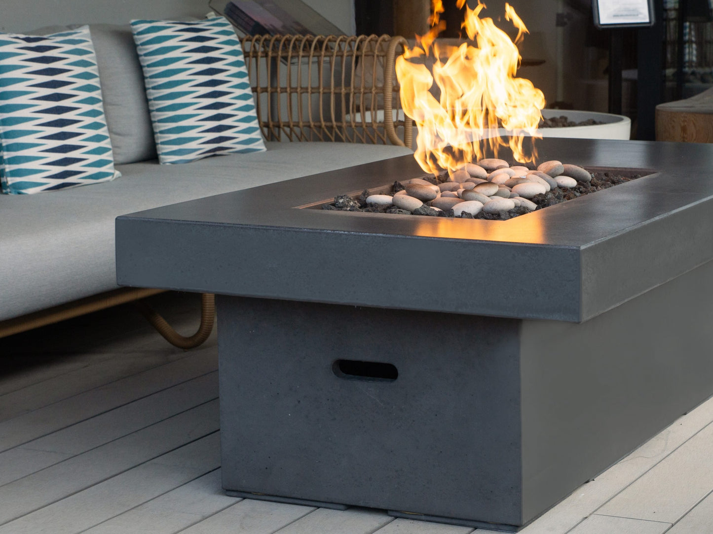 Solus Tavolo Fire Table