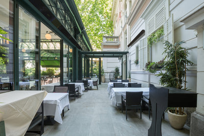 phantomSchwank Two Stage Tube Heater: Black Aluminum, 115/80 MBH NG; 10 ft; 120 Volt