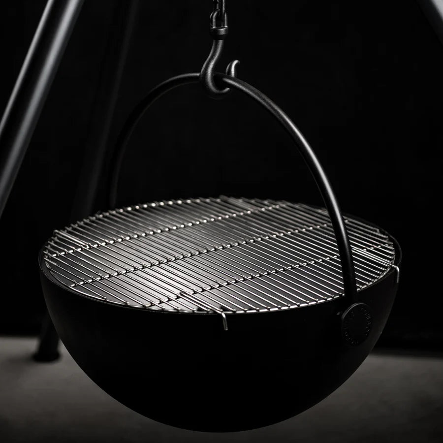 Cowboy Cauldron Fire Pit - The Dude 24"