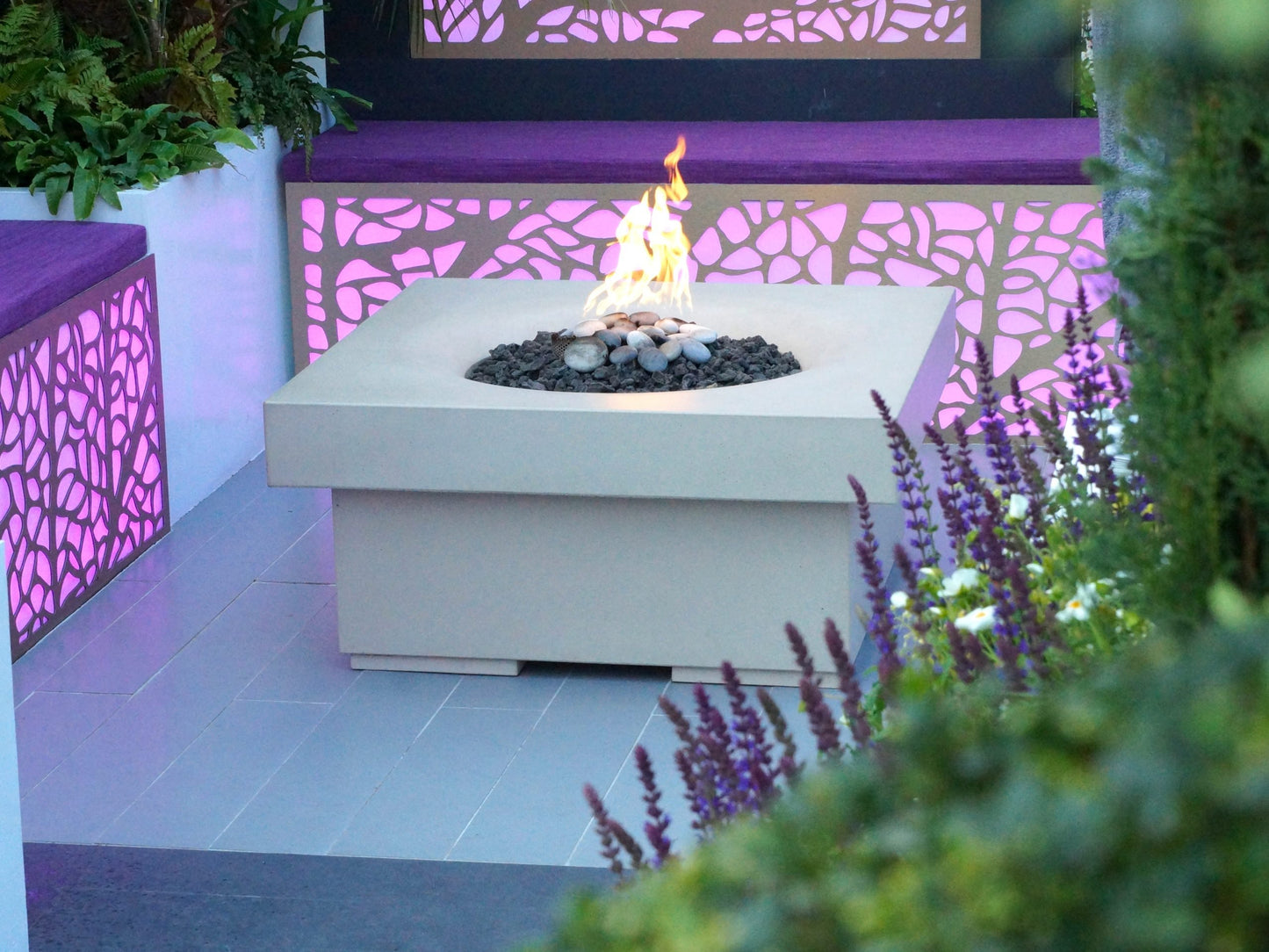 Solus Elevated Halo Fire Table