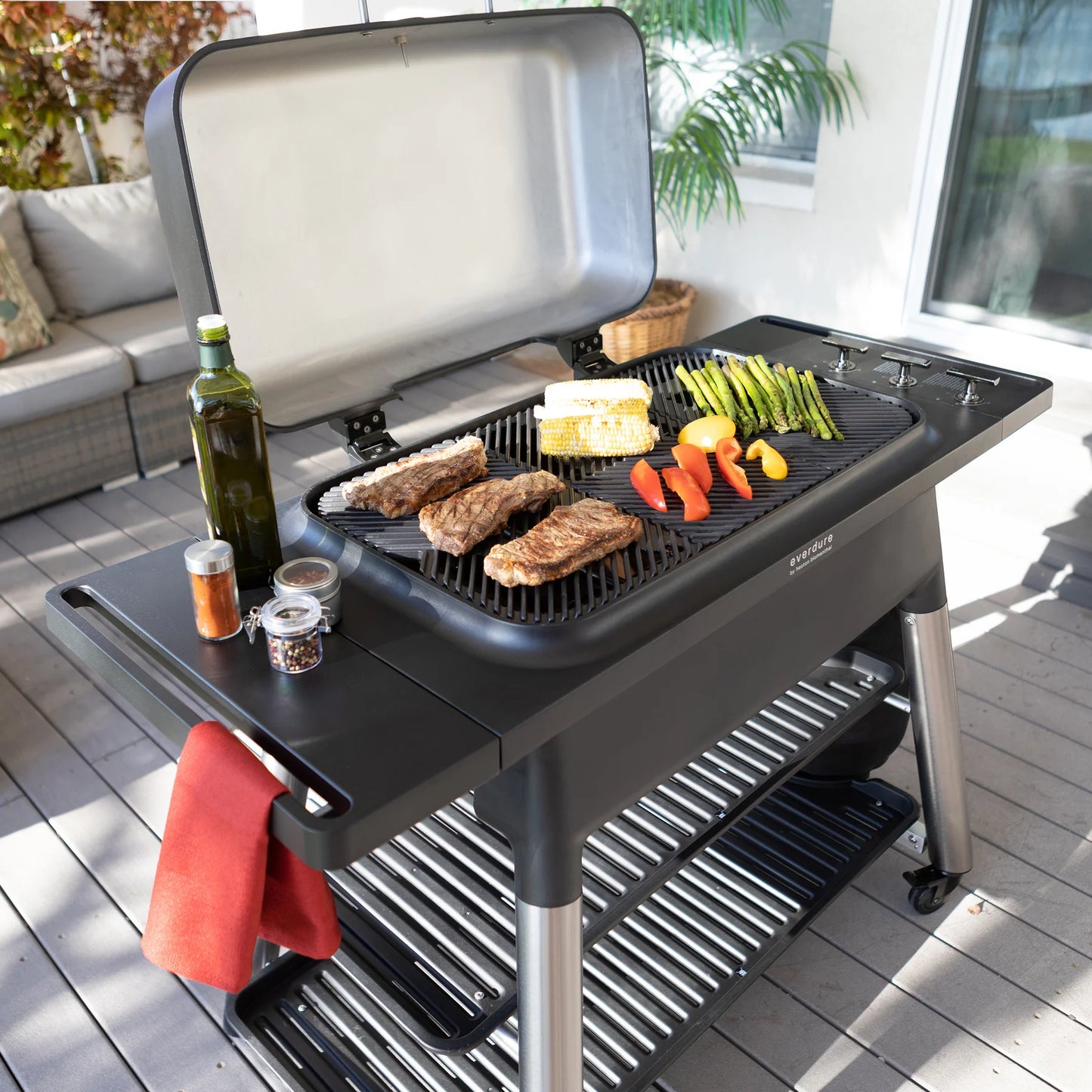 Everdure FURNACE™ 3-Burner Gas Grill